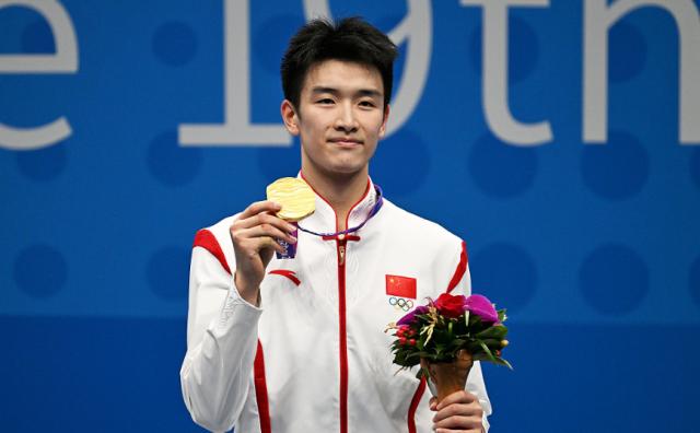 开云-李诗沣击败石宇奇亚运男单夺冠 期待巴黎冲金